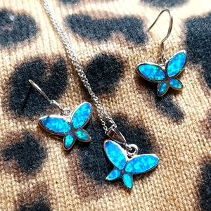 Great Gift Set Opal🦋Earrings🦋 and Necklace🦋